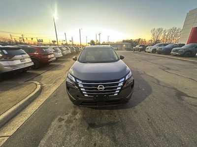 2025 Nissan Rogue - Photo 3