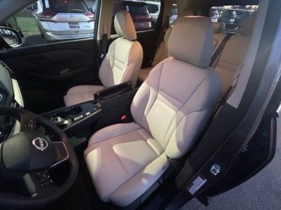2025 Nissan Rogue - Photo 10