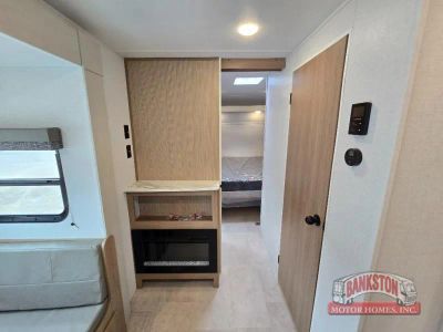 2026 Aspen Trail LE 26RL — photo 24 view