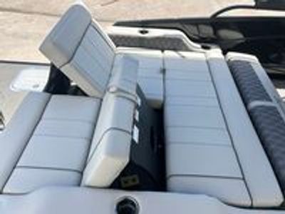 2025 Barletta Lusso L25UC - Photo 25