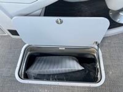 2025 Barletta Lusso L25UC - Photo 16