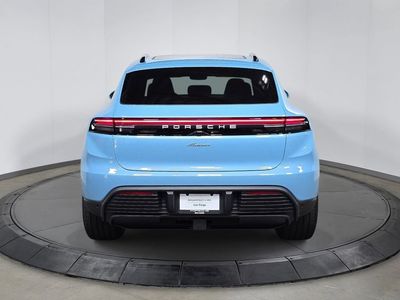 2026 Porsche Macan Electric - Photo 6