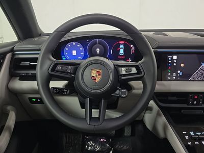 2026 Porsche Macan Electric - Photo 14
