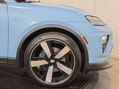 2026 Porsche Macan Electric - Photo 11