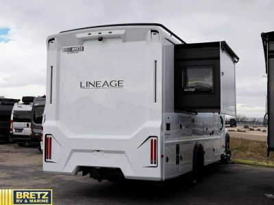 2026 Grand Design Lineage Series F - Photo 8