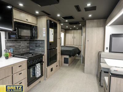 2026 Grand Design Lineage Series F - Photo 17
