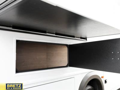 2026 Grand Design Lineage Series F - Photo 9