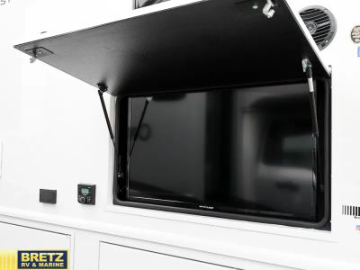 2026 Grand Design Lineage Series F - Photo 13