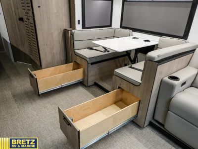 2026 Grand Design Lineage Series F - Photo 23