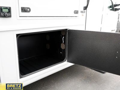 2026 Grand Design Lineage Series F - Photo 12