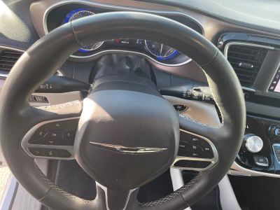 2023 Chrysler Voyager — photo 11 view
