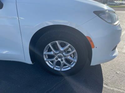 2023 Chrysler Voyager — photo 23 view