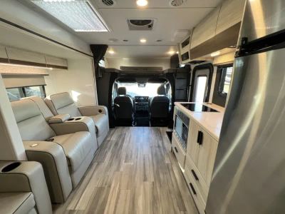 2023 Forest River SUNSEEKER — rear three-quarter view