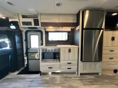 2023 Forest River SUNSEEKER — photo 7 view