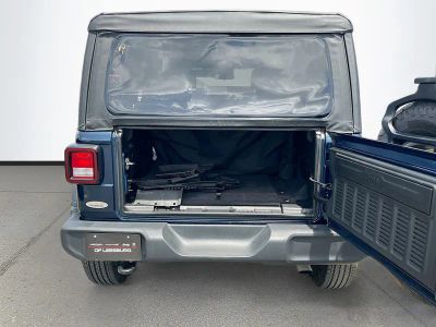 2025 Jeep Wrangler — photo 23 view