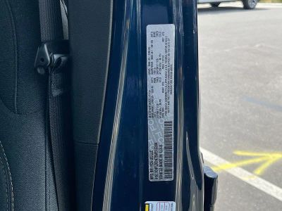 2025 Jeep Wrangler — photo 28 view
