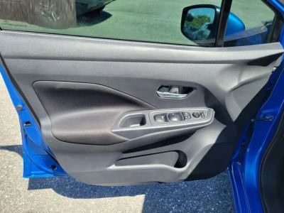 2021 Nissan Versa — photo 9 view