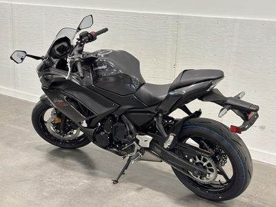 2026 Kawasaki Ninja 650 - Photo 9