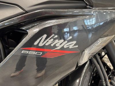 2026 Kawasaki Ninja 650 - Photo 13