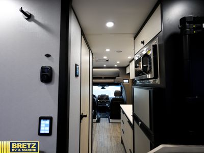 2026 Tiffin Motorhomes Open Trail - Photo 13