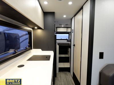 2026 Tiffin Motorhomes Open Trail - Photo 8