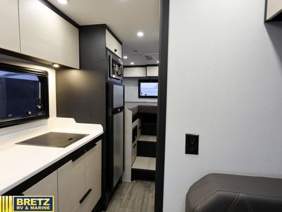 2026 Tiffin Motorhomes Open Trail - Photo 10