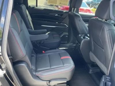 2024 Chevrolet Traverse — photo 14 view