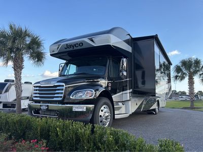 2026 Jayco Seneca - Photo 2