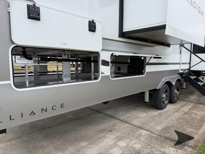2026 Alliance RV Paradigm - Photo 11
