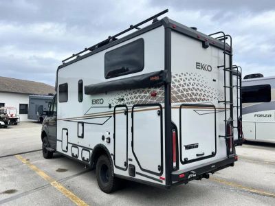 2026 Winnebago EKKO - Photo 32
