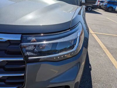 2026 Ford Explorer — photo 10 view