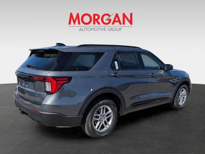 2026 Ford Explorer — photo 8 view