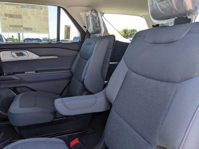 2026 Ford Explorer — photo 16 view