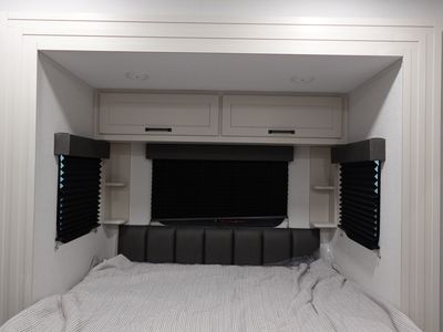 2026 Grand Design Momentum G-Class - Photo 8