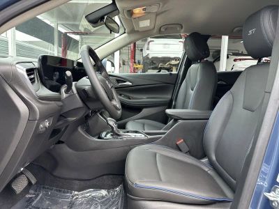 2026 Buick Encore GX — photo 13 view