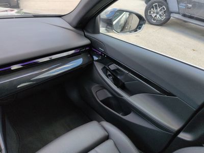 2026 BMW 5 Series - Photo 17