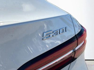 2026 BMW 5 Series — photo 11 view