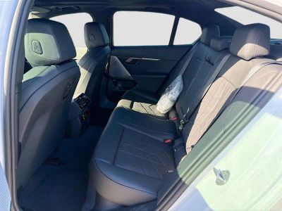 2026 BMW 5 Series — photo 22 view