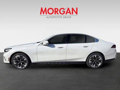 2026 BMW 5 Series — photo 7 view