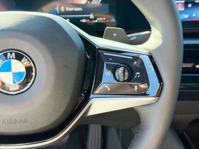 2026 BMW 5 Series — photo 40 view