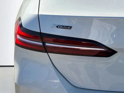 2026 BMW 5 Series — photo 10 view