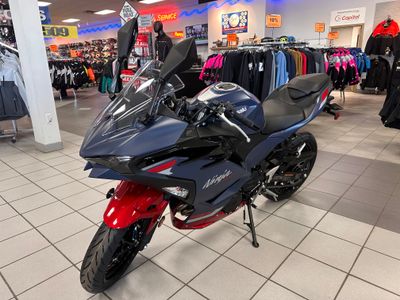 2026 Kawasaki Ninja 500 ABS - Photo 2