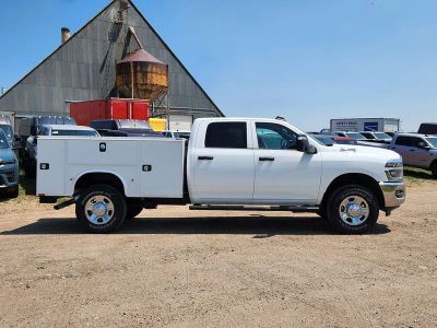 2026 RAM 2500 — side profile view
