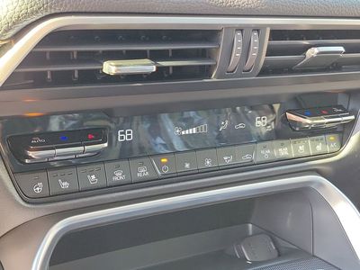 2026 Mazda CX-90 - Photo 32