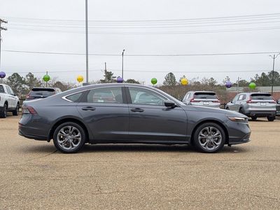 2023 Honda Accord - Photo 2