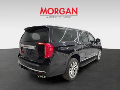 2022 GMC Yukon XL — engine compartment view