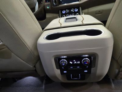 2022 GMC Yukon XL — photo 38 view