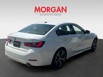 2024 BMW 3 Series — engine compartment view