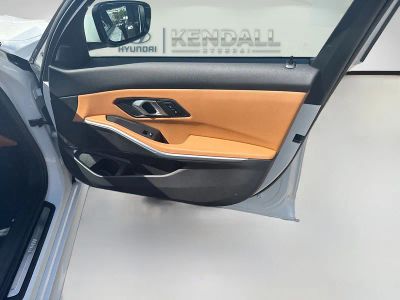 2024 BMW 3 Series — photo 32 view