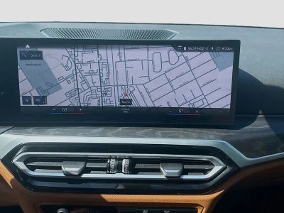 2024 BMW 3 Series — photo 10 view